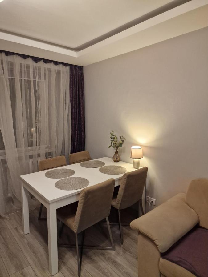 Apartament - 2 Pokoje W Lodzi - Blisko Atlas Arena, Zoo, Centrum, Piotrkowska Esterno foto